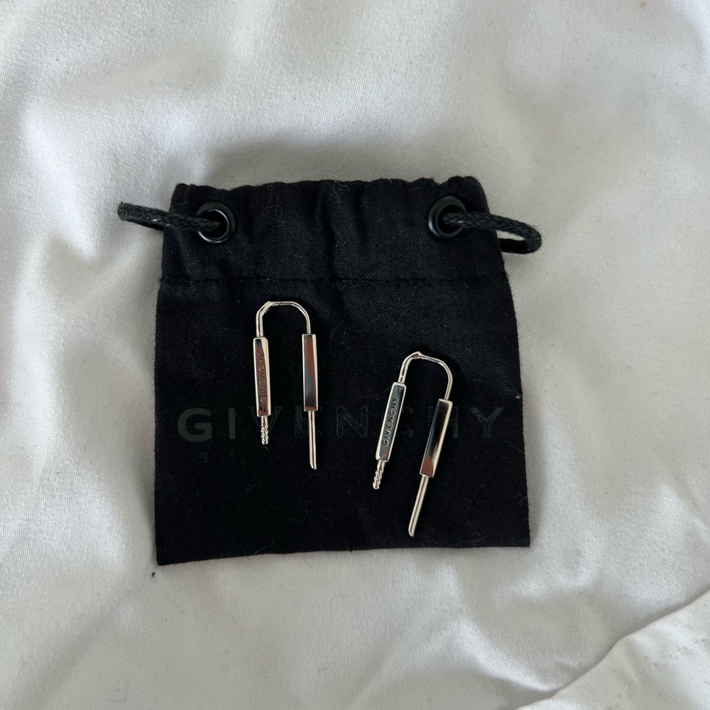 Givenchy - Matthew Williams - rare earrings